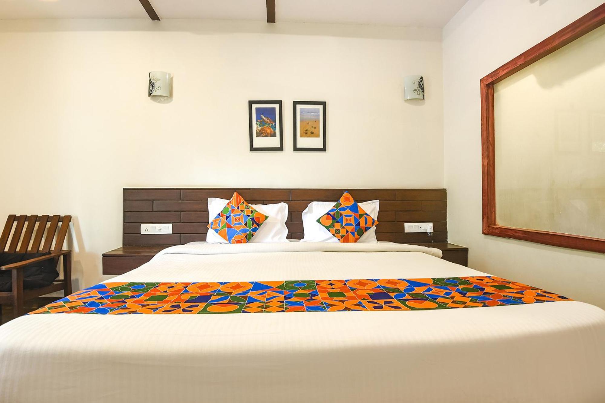 Fabhotel La Volga - Nr Morjim Beach Eksteriør bilde
