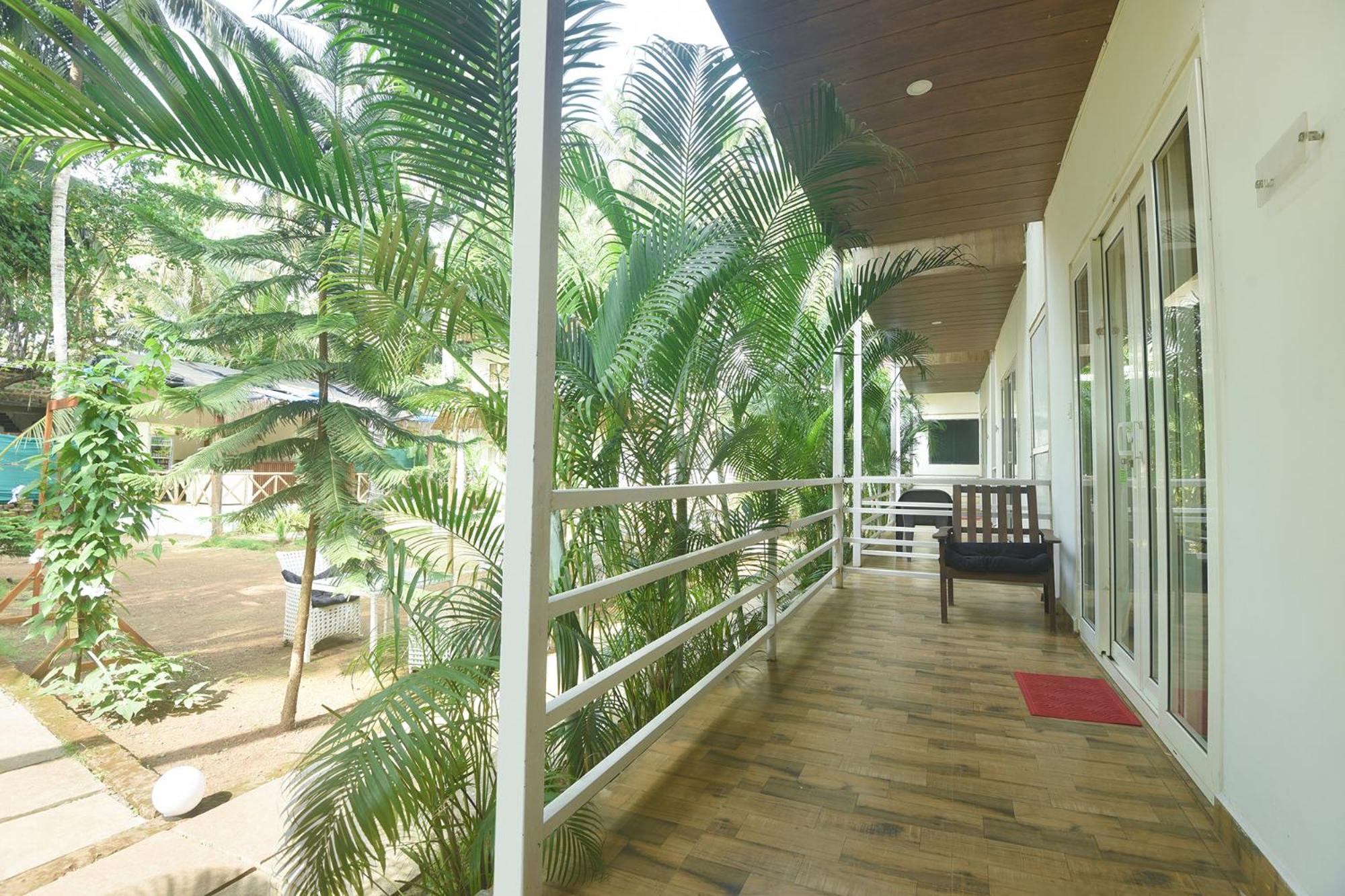 Fabhotel La Volga - Nr Morjim Beach Eksteriør bilde
